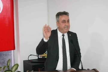 Erdem: "Sal&ccedil;a ihracatında domates sanayicilerinin &ouml;n&uuml; a&ccedil;ılmalı"
