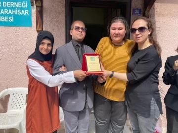 Erdoğan, g&uuml;ven tazeledi
