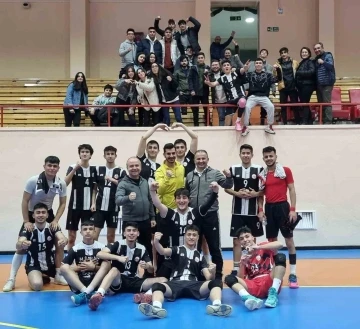 Erkekler 2. Lig 4. Grup: Pınarbaşı Belediyespor: 0- H&uuml;rriyet MTAL:3
