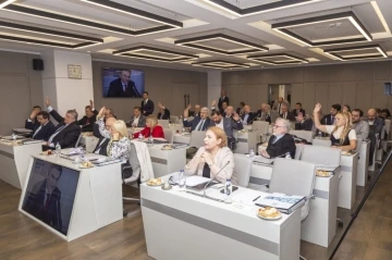 Erkılın&ccedil;: &ldquo;Yanlış yollara tevess&uuml;l edenler kendilerini kandırıyor&rdquo;
