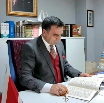 Ertaş: &ldquo;Hoca Raif Efendi&rsquo;ye vefa g&ouml;stermeliyiz&rdquo;
