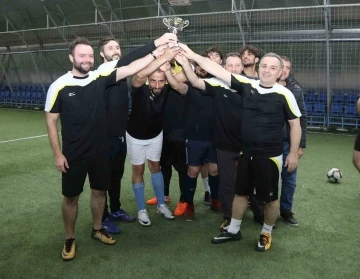 ER&Uuml;&rsquo;de dostluk r&uuml;zgarı esti
