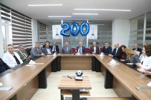 ER&Uuml; Hastaneleri&rsquo;nde Robotik Cerrahi Sistem ile 200. ameliyat ger&ccedil;ekleştirildi
