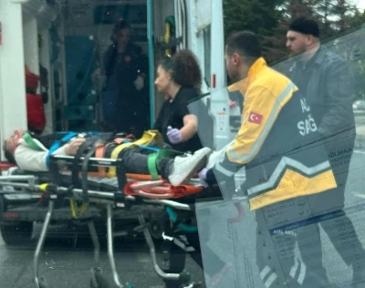 Erzincan&rsquo;da otomobil ile motosiklet &ccedil;arpıştı
