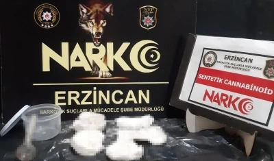 Erzincan&rsquo;da pe&ccedil;eteye emdirilmiş uyuşturucu madde ele ge&ccedil;irildi
