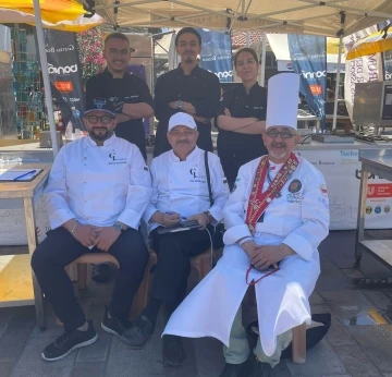 Erzincan&rsquo;ın aş&ccedil;ılık b&ouml;l&uuml;m&uuml; &ouml;ğrencileri aş&ccedil;ılık yarışmasında 2. oldu
