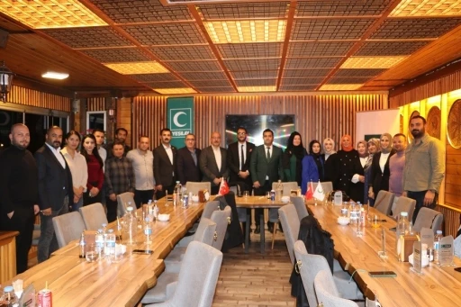 Erzincan Yeşilay&rsquo;da bayrak değişimi
