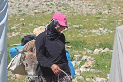Erzincanlı g&ouml;&ccedil;erlerin yayla hayatı
