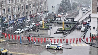 Erzurum&rsquo;da mayıs ayında kar yağışı
