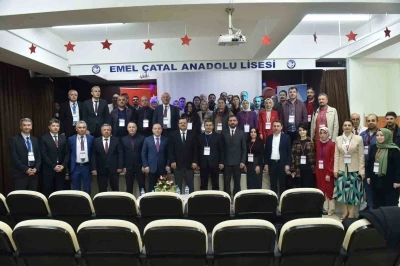 Erzurum&rsquo;da &lsquo;&Ouml;ğretmenlerin bakış a&ccedil;ısıyla eğitimde &ouml;ne &ccedil;ıkan konular&rsquo; &ccedil;alıştayı
