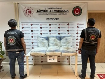 Esendere G&uuml;mr&uuml;k Kapısında 153 kilogram eroin ele ge&ccedil;irildi
