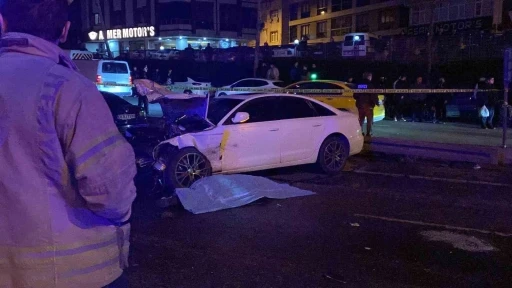 Esenler&rsquo;de 5 ara&ccedil;lı zincirleme trafik kazası: 1 &ouml;l&uuml;, 9 yaralı
