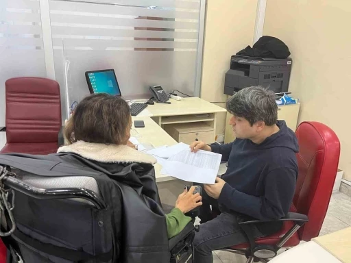 Esenyurt Belediyesi, EKPSS tercih s&uuml;recinde engellilerin yanında
