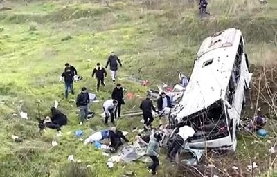 Esenyurt'ta feci kaza: 4 &ouml;l&uuml;, 3'&uuml; ağır 7 yaralı