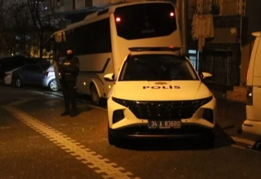 Esenyurt&rsquo;ta komşuların y&uuml;ksek ses tartışması mahalle kavgasına d&ouml;nd&uuml;
