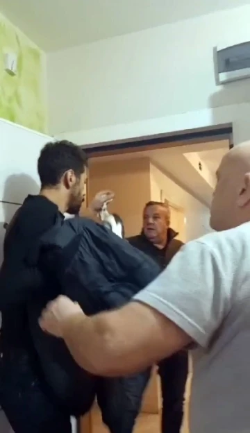 Esenyurt&rsquo;ta site sakinlerini darp eden y&ouml;netici g&ouml;zaltına alındı
