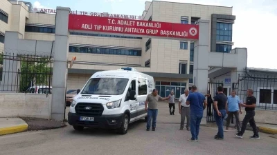 Eşi, kayınvalidesi ve kayınpederini &ouml;ld&uuml;ren ş&uuml;pheli, arazide ka&ccedil;arken jandarma tarafından yakalandı