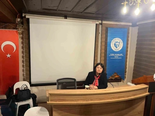 Eşi, merhum Dr. Sadık Ahmet&rsquo;in Batı Trakya T&uuml;rkl&uuml;ğ&uuml;n&uuml;n bitmeyen m&uuml;cadelesini anlattı