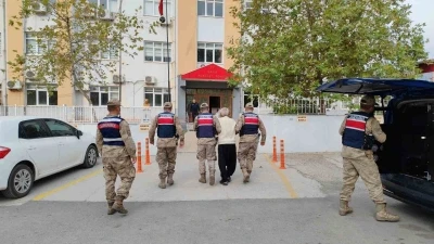 Eşini &ouml;ld&uuml;ren 77 yaşındaki adam tutuklandı