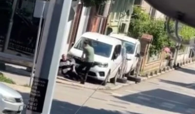 Eşini takip ederek rahatsız eden şahsı bacaklarından defalarca vurdu