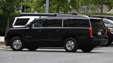 Eski ABD Başkanı Trump, hakim karşısına &ccedil;ıkmak &uuml;zere adliyeye geldi