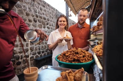 Eski Dubai&rsquo;deki K&uuml;lt&uuml;rel Yemek Turları, D&uuml;nyanın En İyi Deneyimlerinden Biri Olarak Se&ccedil;ildi
