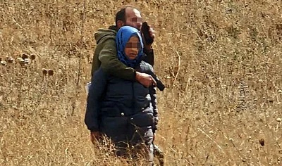 Eski eşine silah doğrultan ş&uuml;pheliye g&ouml;zaltı