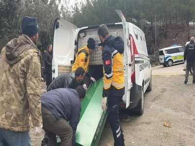 Eski eşini &ouml;ld&uuml;r&uuml;p intihar etti