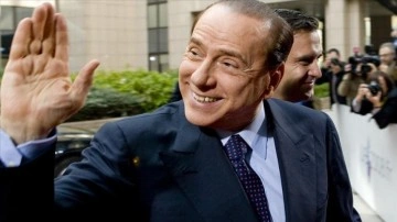 Eski İtalya Başbakanı Berlusconi'nin vasiyetnamesi a&ccedil;ıklandı