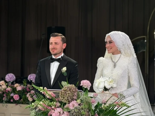 Eski Karacabey Belediye Başkanı &Ouml;zkan&rsquo;ın mutlu g&uuml;n&uuml;