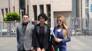 Eski manken Deniz Akkaya, sanat&ccedil;ı Haluk Levent&rsquo;in şikayeti &uuml;zerine ifade verdi