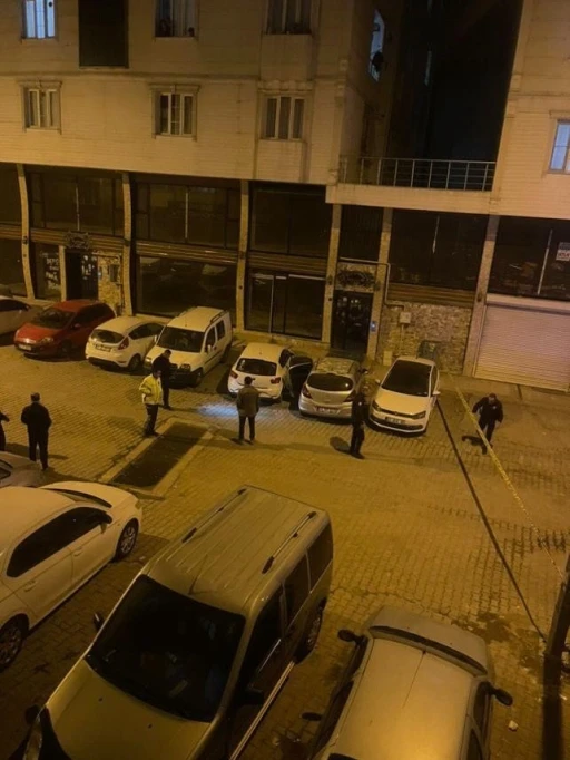 Eski muhtar adayı evinin &ouml;n&uuml;nde silahlı saldırıya uğradı
