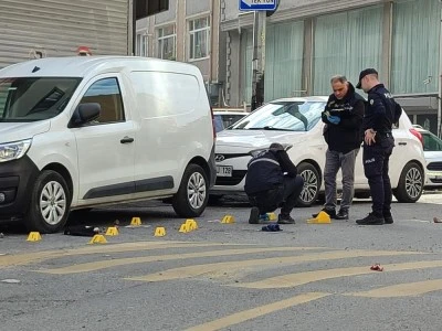 Eski sevgilisini 15 kurşunla &ouml;ld&uuml;rd&uuml;