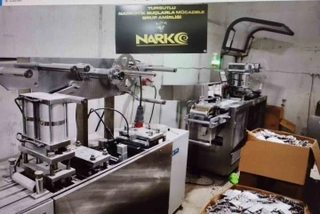 Eski tavuk &ccedil;iftliğinde uyuşturucu imalathanesi kurmuşlar