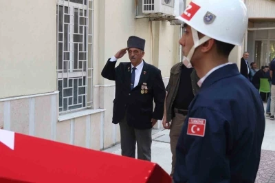 Eskişehir&rsquo;in son Kore Gazisi son yolculuğuna uğurlandı