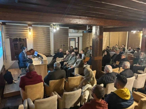 Eskişehir T&uuml;rk Ocağı&rsquo;nda &rsquo;Ahi Evran&rsquo; konuşuldu
