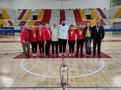 Eskişehirli g&ouml;rme engelli kadın goalball takımı şampiyon oldu
