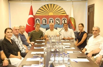 Eskrim d&uuml;nya şampiyonundan Başkam Erdem&rsquo;e ziyaret
