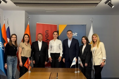 Estasyon, Ovolt ve Sharz.net&rsquo;ten G&uuml;&ccedil; Birliği