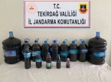 Evde 79 litre sahte şarap ele ge&ccedil;irildi
