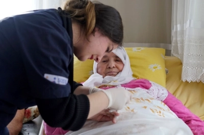 Evde Bakım Yardımı Kapsamında 5,4 Milyar Liralık &Ouml;deme Hesaplara Yatırılmaya Başlandı