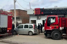 Evde piknik t&uuml;p&uuml; patladı: 3 yaralı