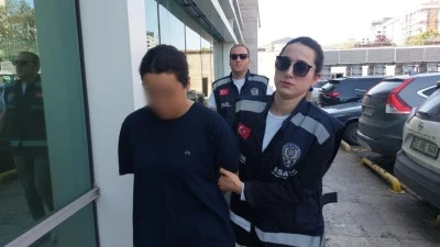 Eve silahlı baskın: Anne, baba ve &ccedil;ocuk yaralandı 