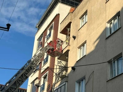 Evinde &ouml;l&uuml; bulundu