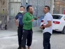 Evinde &ouml;l&uuml; bulundu; polisi g&ouml;r&uuml;nce ka&ccedil;an ev arkadaşı g&ouml;zaltında