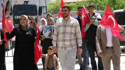 Evlat n&ouml;betindeki aileler: "Umudumuzu kaybetmiyoruz"
