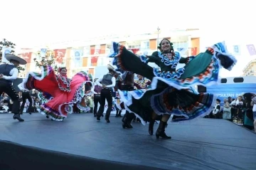 Ey&uuml;psultan&rsquo;da Uluslararası Halk Dansları Festivali
