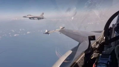 F-16 savaş u&ccedil;aklarımız Karadeniz'de