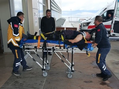 Fabrikada &ccedil;alışan 5 iş&ccedil;i feci şekilde yaralandı 