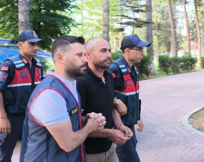 Fabrikaya iş&ccedil;i gibi gidip, 140 kez hırsızlık yaptı